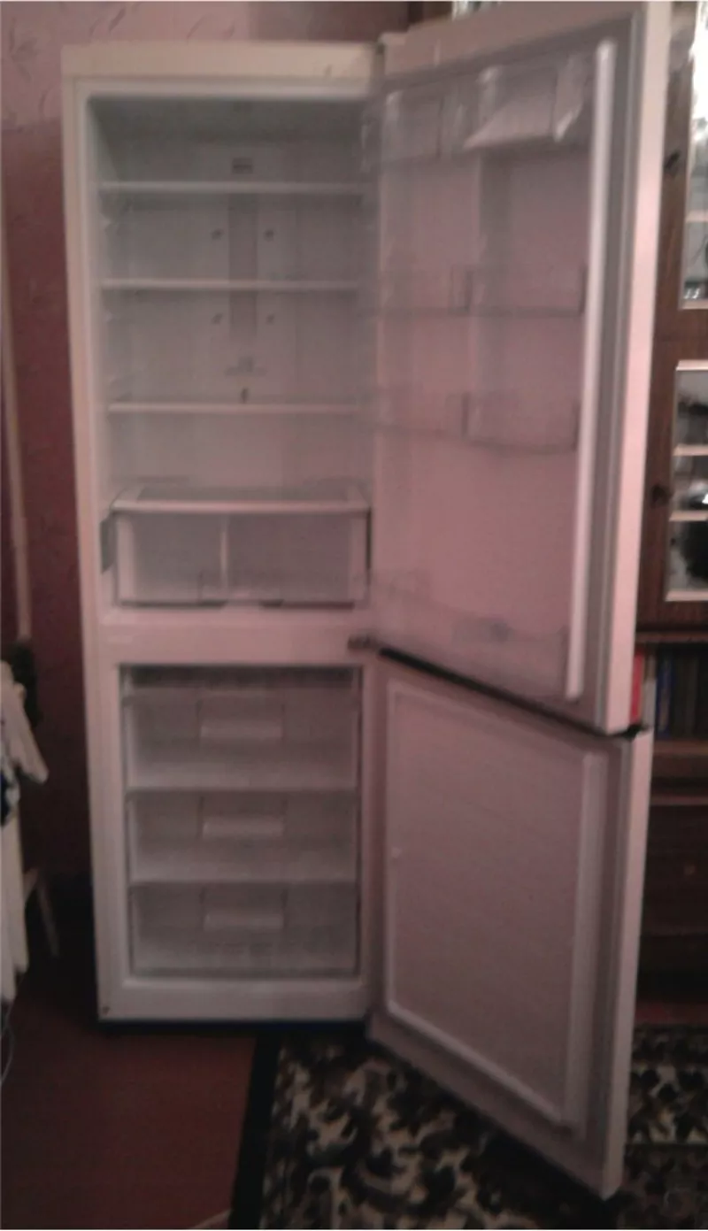 Холодильник  2